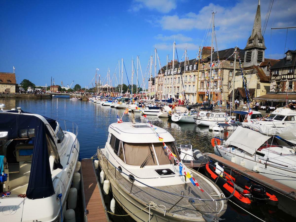 Un Parfum D'Embruns Hypercentre Honfleur, Fibre Apartment Екстериор снимка